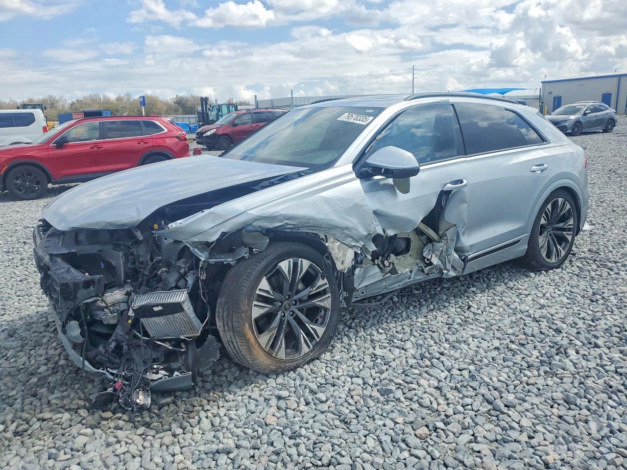 2024 Audi Q8 Premium Plus, VIN WA1EVBF1XRD014488 — Перед