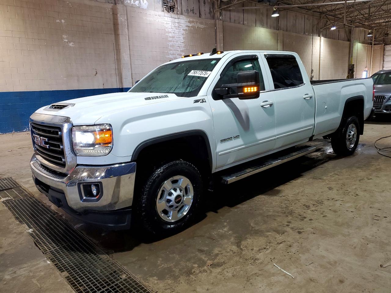 2019 GMC Sierra 2500HD SLE, VIN 1GT12PEY2KF115138 — Minor dents and scratches