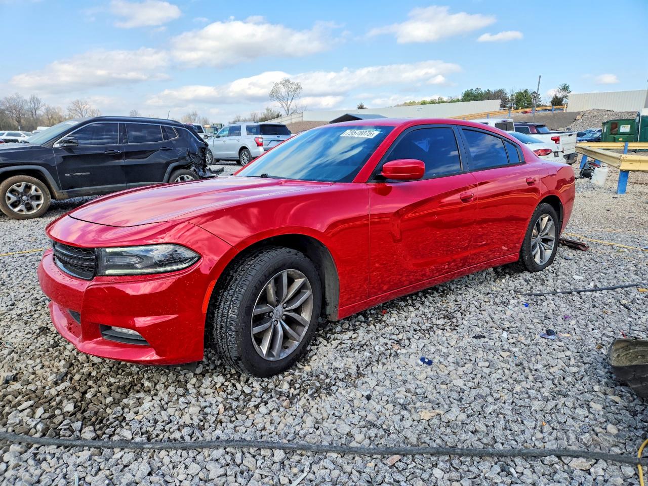 2015 Dodge Charger SXT, VIN 2C3CDXHG3FH917292 — Front end