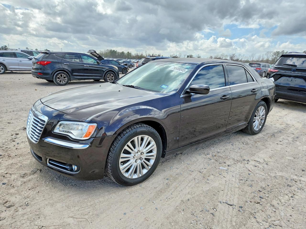 2013 Chrysler 300, VIN 2C3CCARG0DH576932 — Зад
