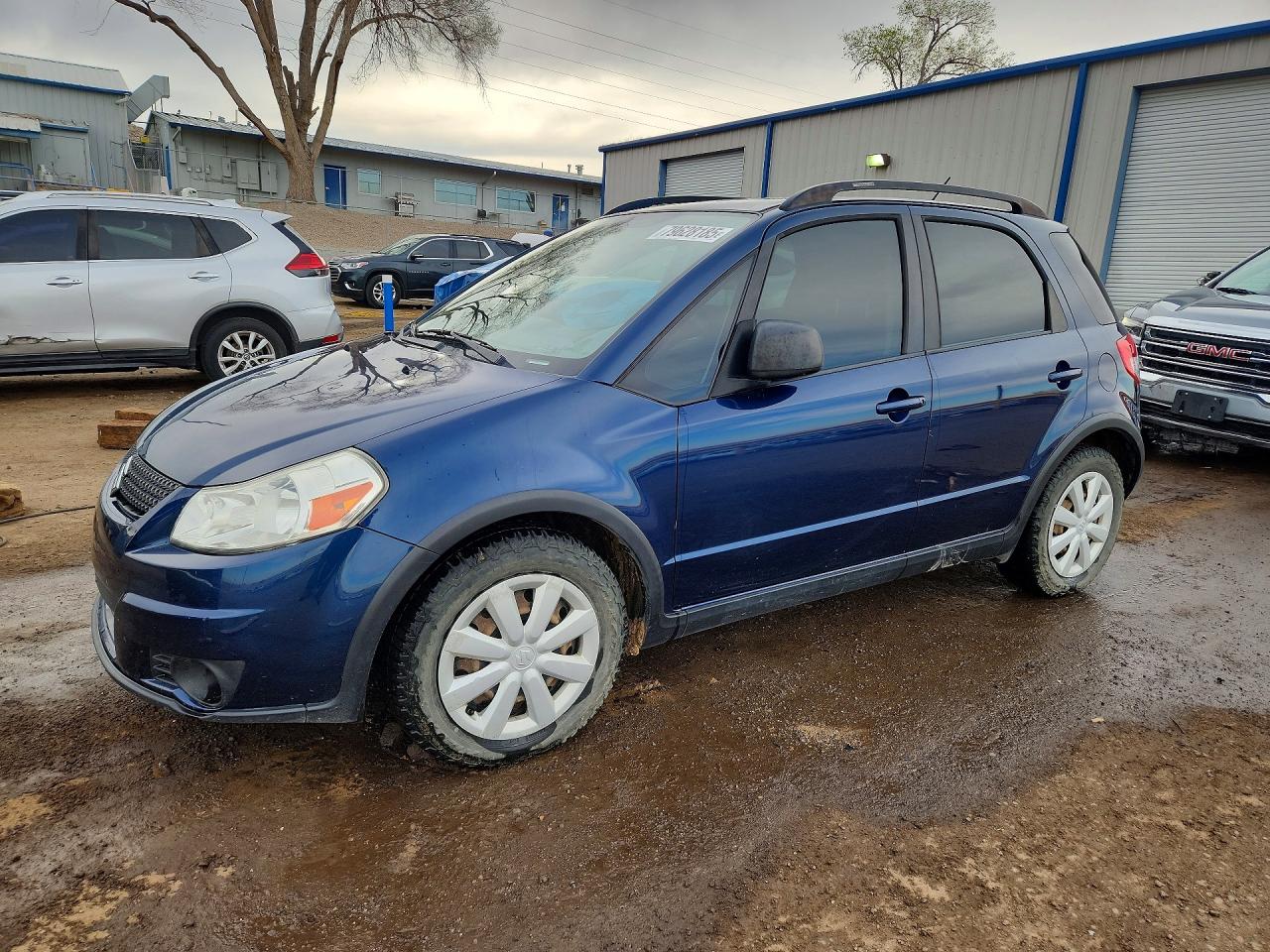 2010 Suzuki SX4, VIN JS2YB5A38A6302496 — Front end