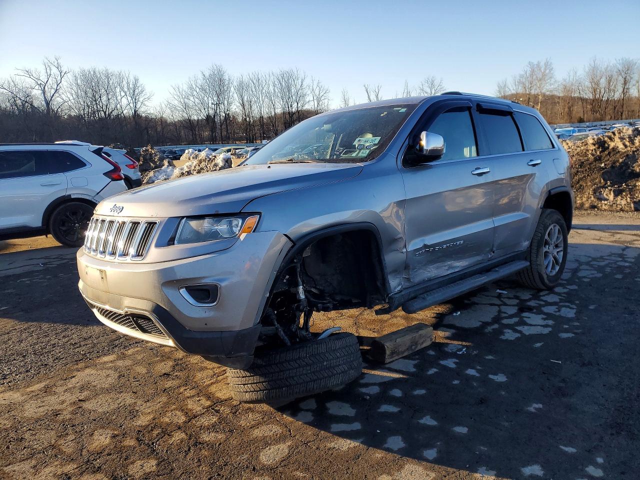2016 Jeep Grand Cherokee Limited, VIN 1C4RJFBG9GC327460 — Front end