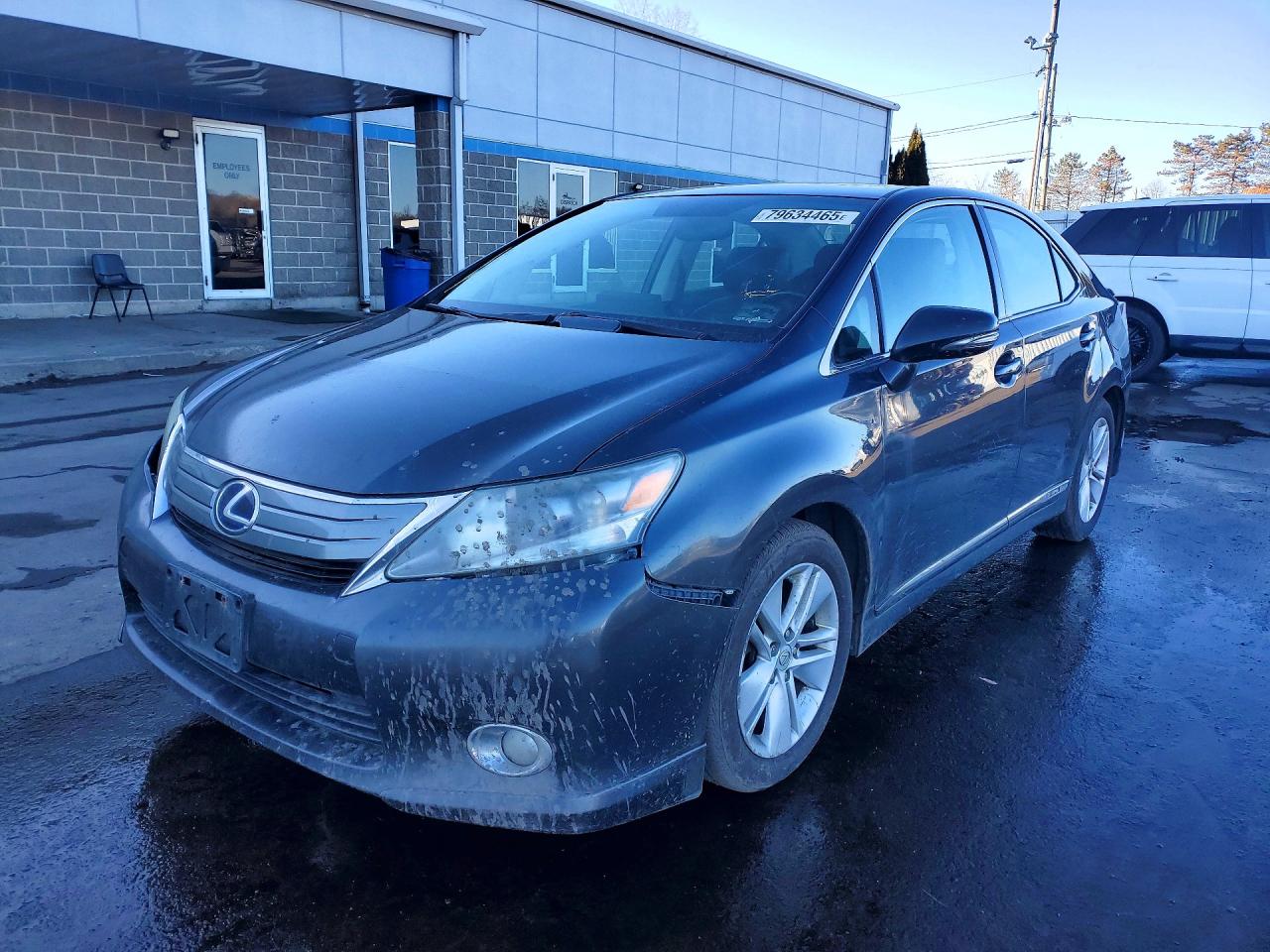 2011 Lexus HS 250h, VIN JTHBB1BA2B2044831 — Side
