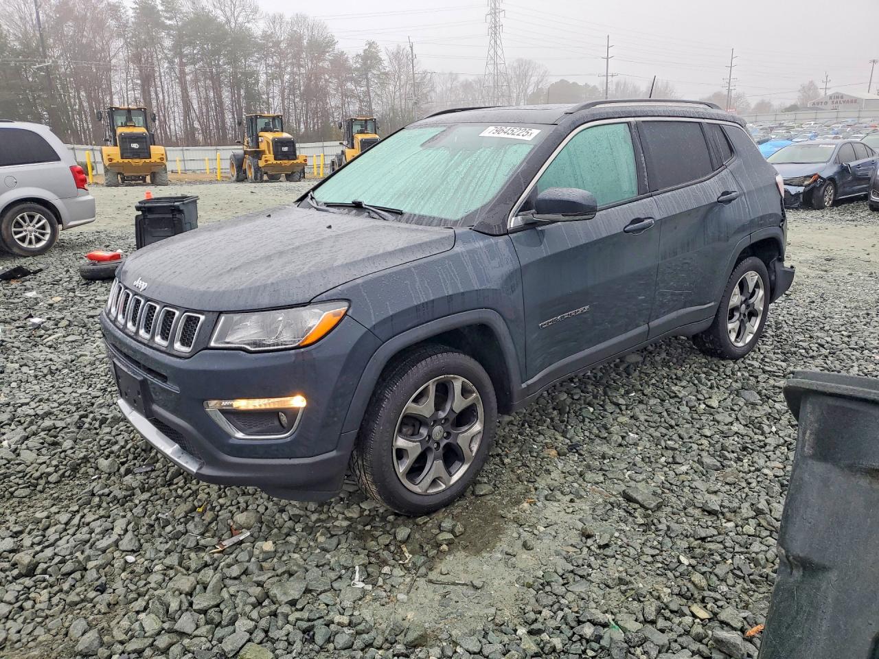 2018 Jeep Compass Limited, VIN 3C4NJDCB5JT144641 — Rear end