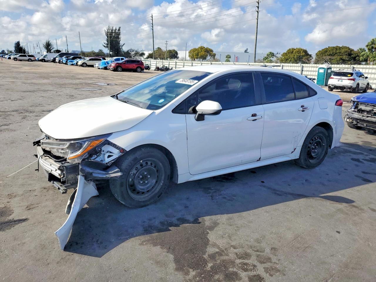 2021 Toyota Corolla LE, VIN 5YFEPMAE3MP213961 — Front end