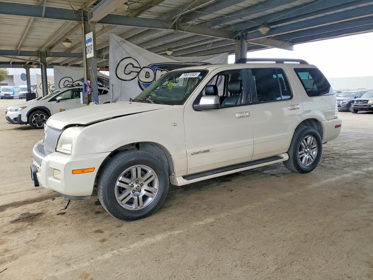 2007 Mercury Mountaineer Premier, VIN 4M2EU38E67UJ09023 — Vandalism
