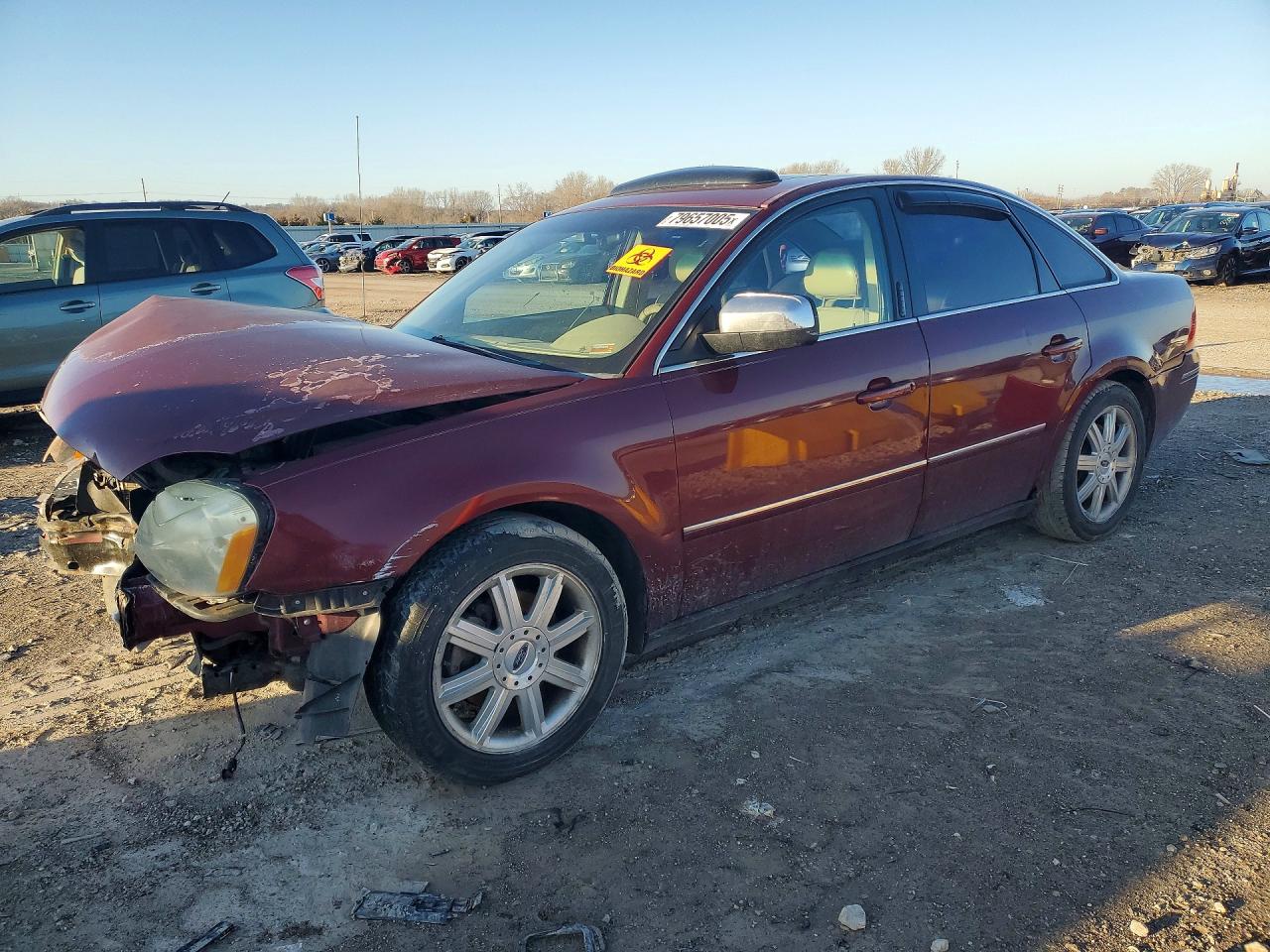 2005 Ford Five Hundred Limited, VIN 1FAHP25195G176593 — Front end
