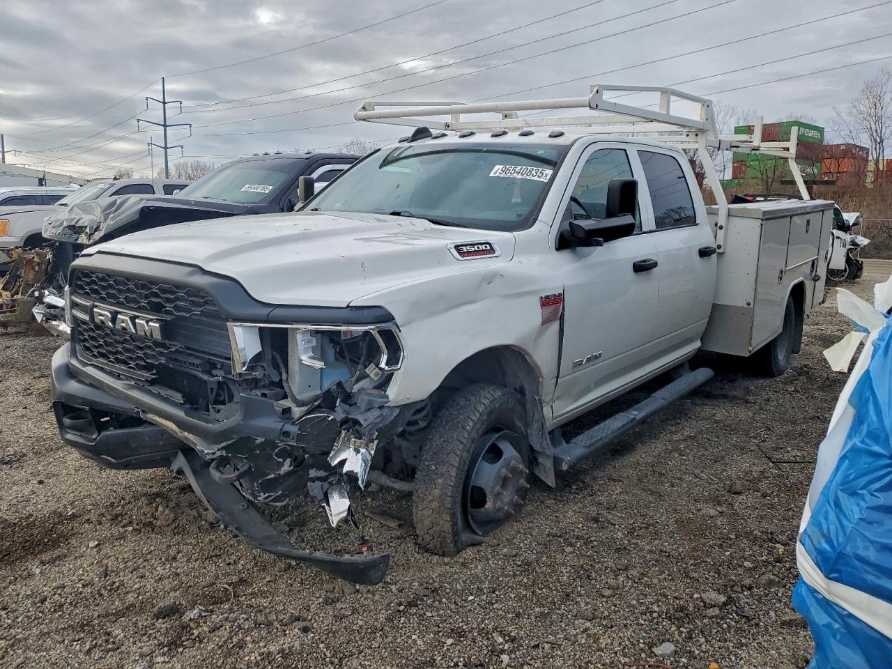 2021 Ram 3500 Tradesman, VIN 3C7WRTCJ9MG593531 — Front end