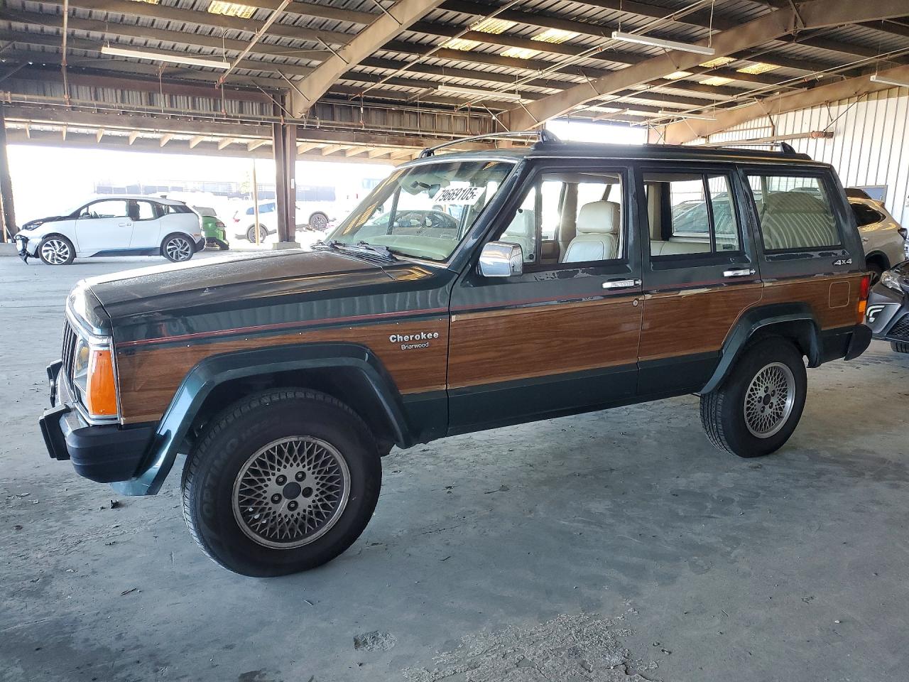 1991 Jeep Cherokee, VIN 1J4FN78S5ML592536 — Front end