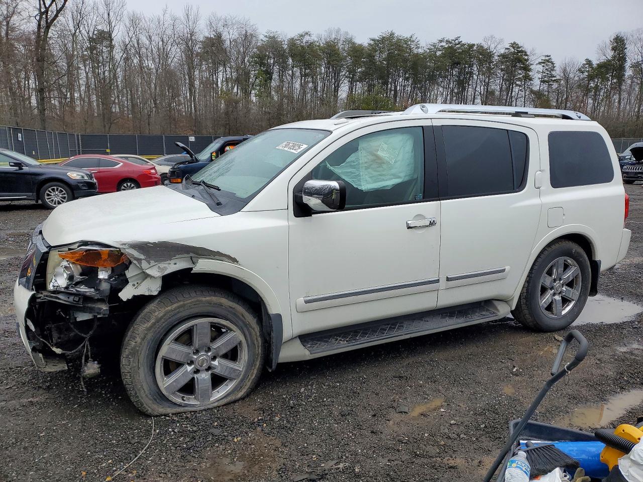 2011 Nissan Armada Platinum, VIN 5N1AA0NC0BN621079 — Front end