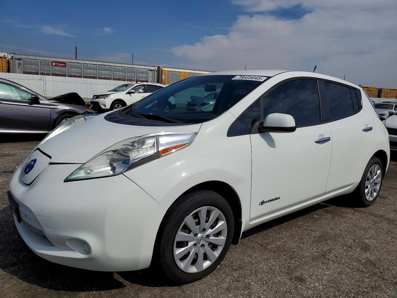 2013 Nissan LEAF S, VIN 1N4AZ0CPXDC405649 — Minor dents and scratches