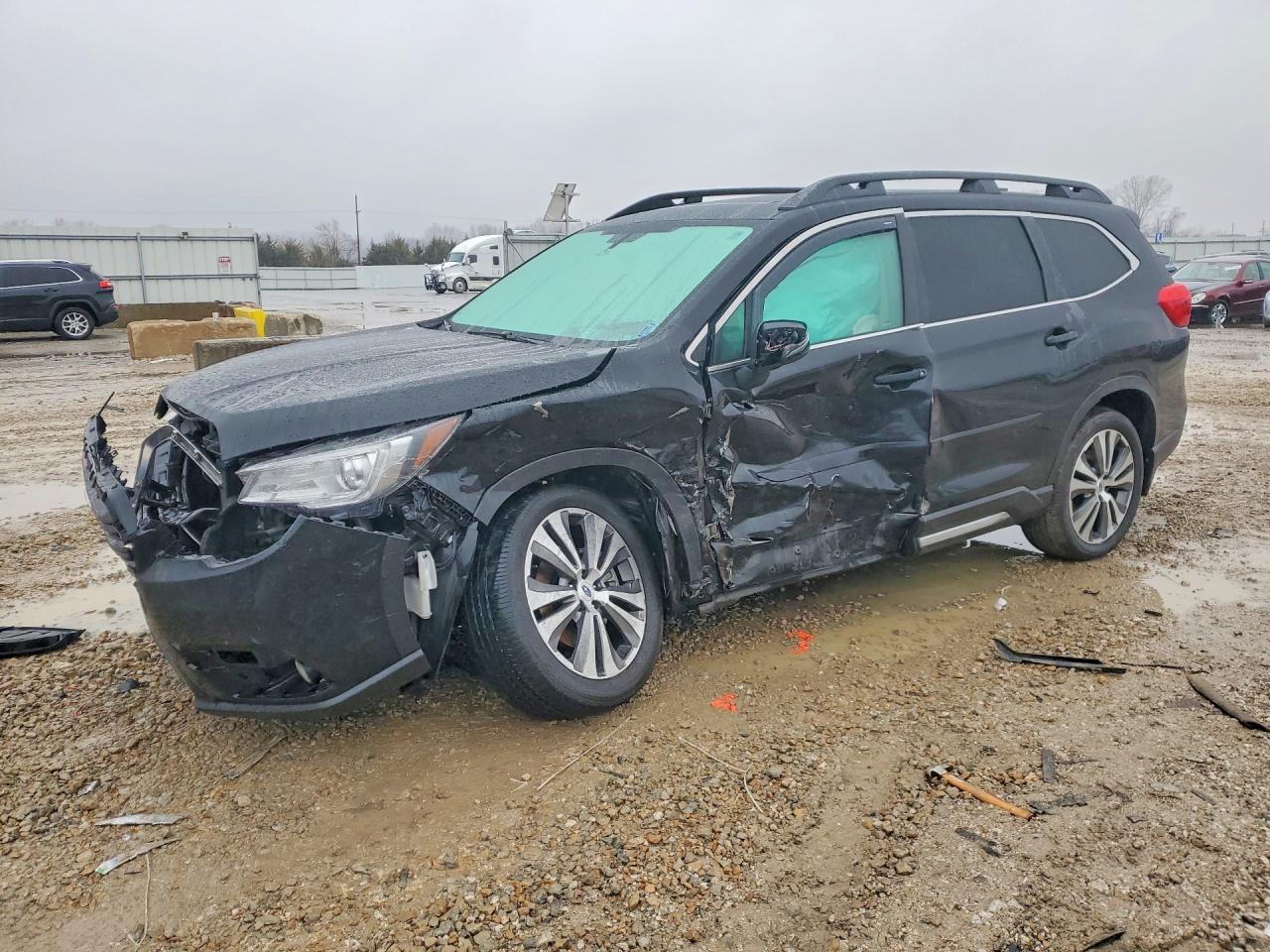 2021 Subaru Ascent Limited, VIN 4S4WMAPD4M3418980 — Front end