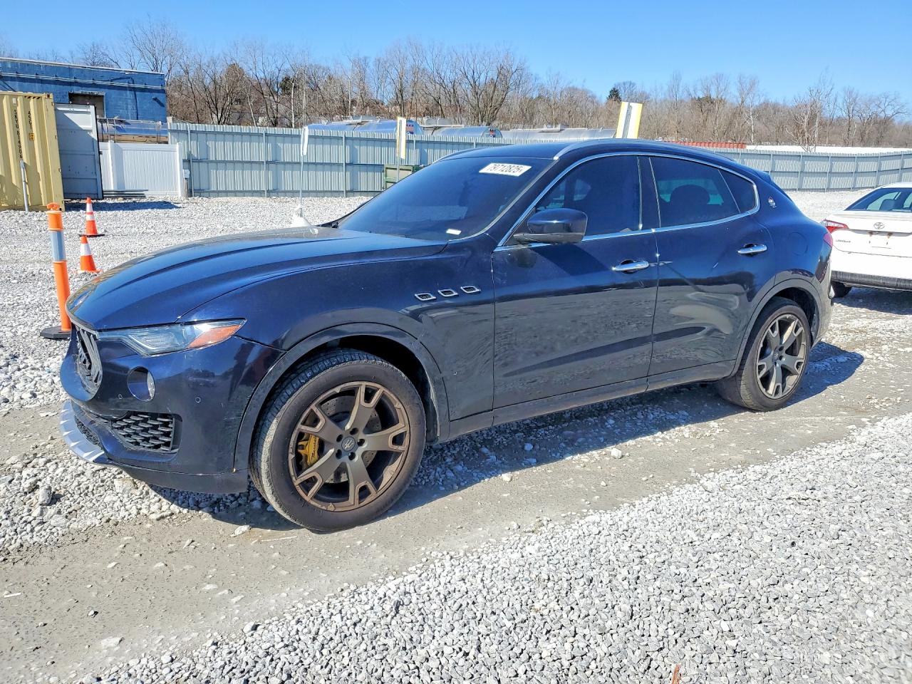 2017 Maserati Levante S, VIN ZN661YUL4HX233097 — Мелкие вмятины и царапины