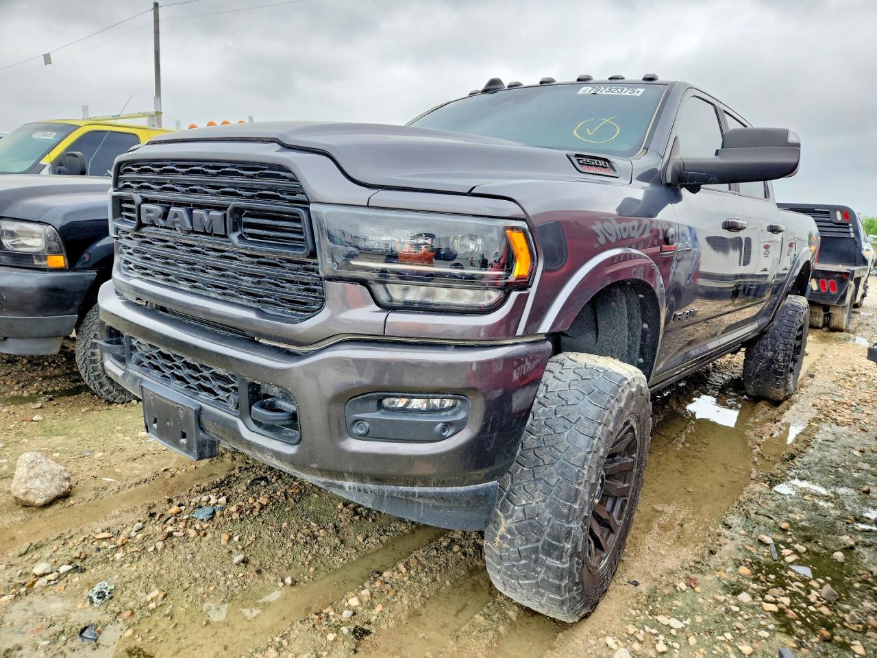 2022 Ram 2500 Limited, VIN 3C6UR5SL6NG165556 — Interior fire