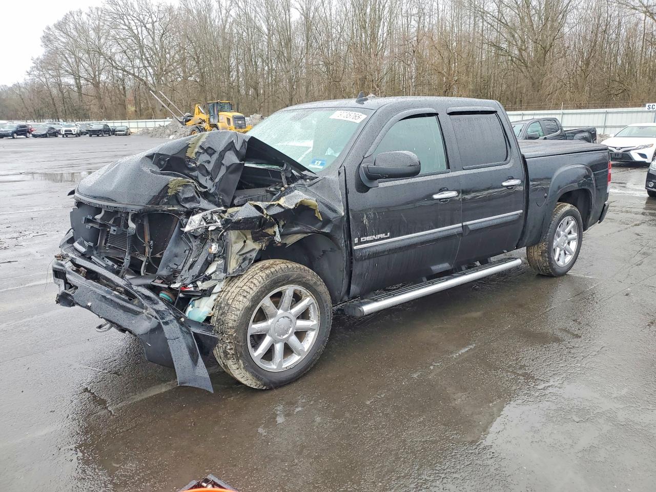 2008 GMC Sierra Denali, VIN 2GTEK638381194446 — Front end