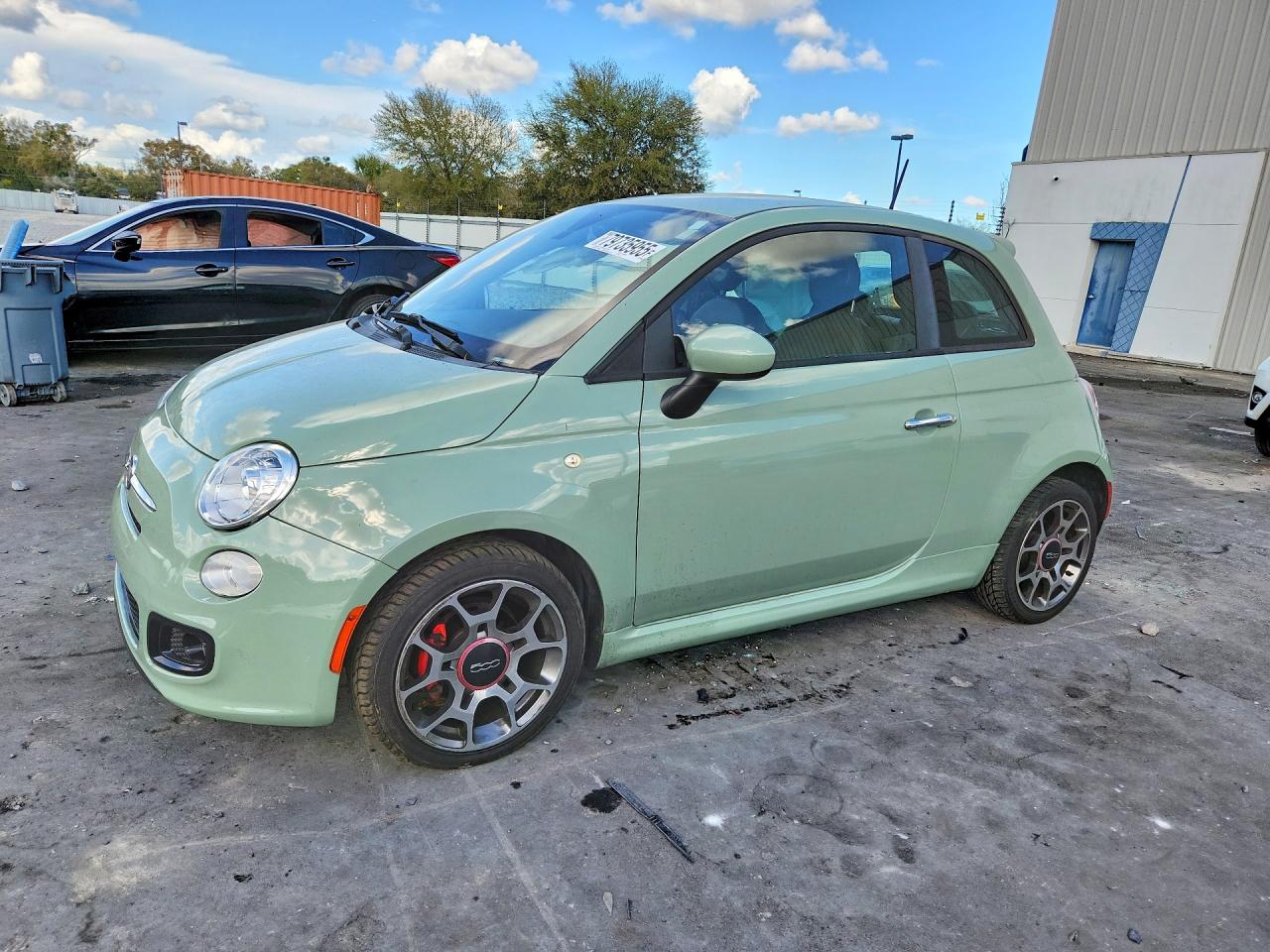 2013 FIAT 500 Sport, VIN 3C3CFFBR9DT726365 — Side