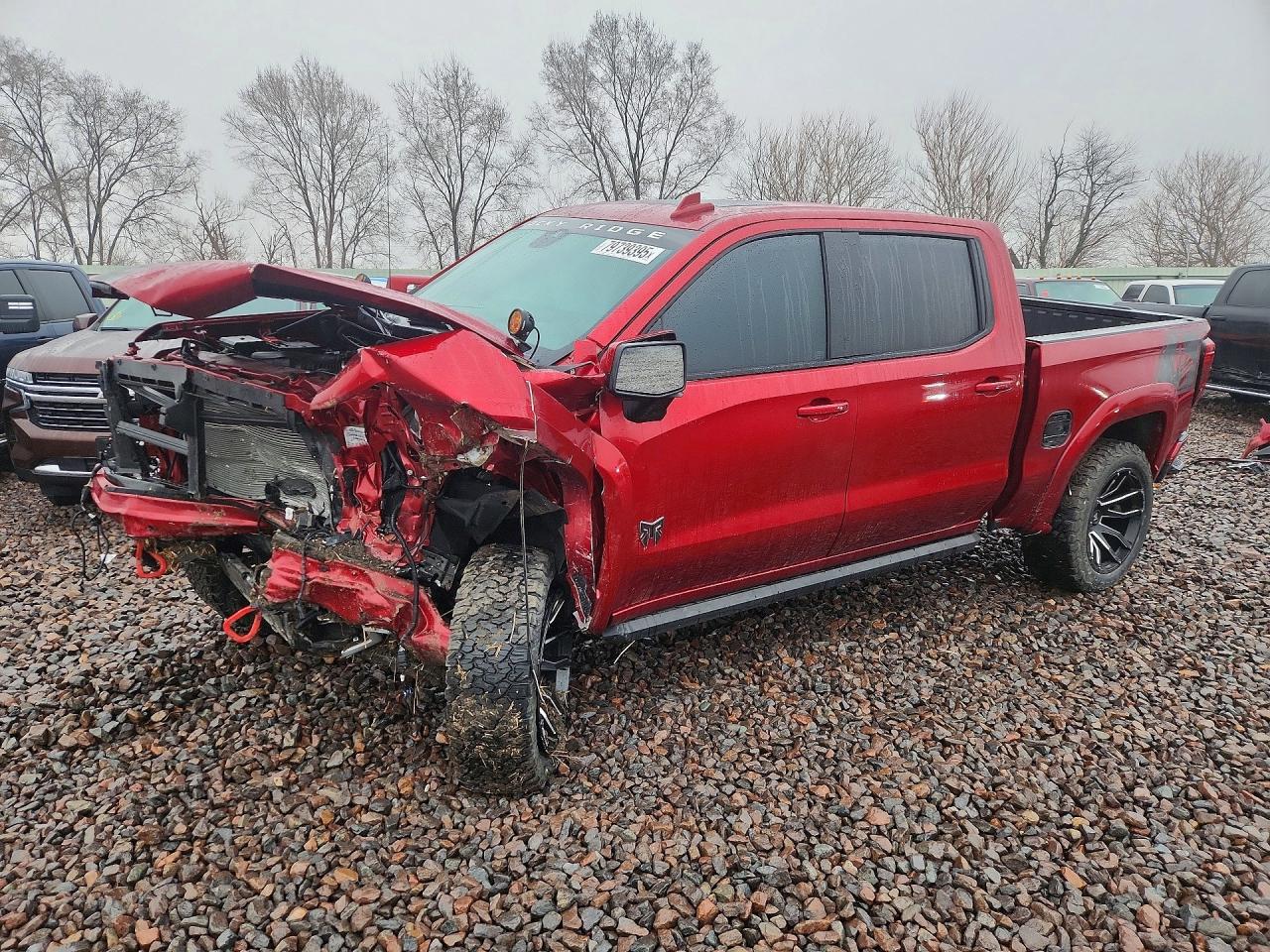 2024 GMC Sierra 1500 AT4, VIN 1GTUUEEL1RZ282521 — Front end