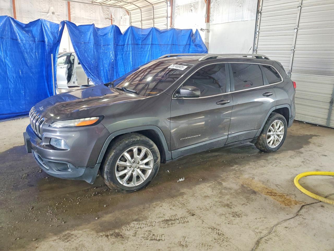 2015 Jeep Cherokee Limited, VIN 1C4PJMDS5FW681146 — Normal wear