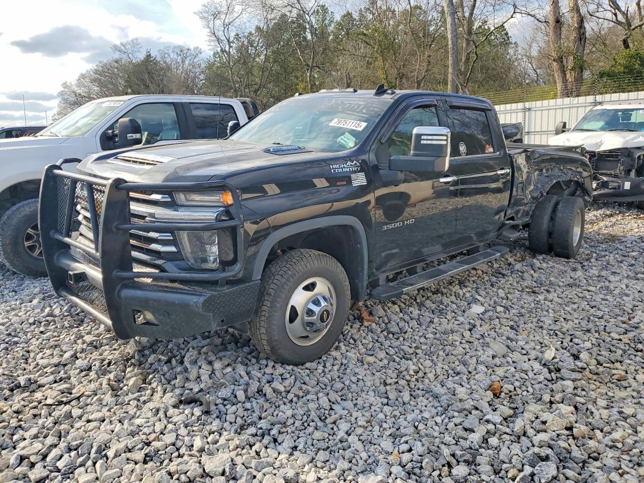 2022 Chevrolet Silverado 3500HD High Country, VIN 1GC4YVEY1NF319711 — Бок