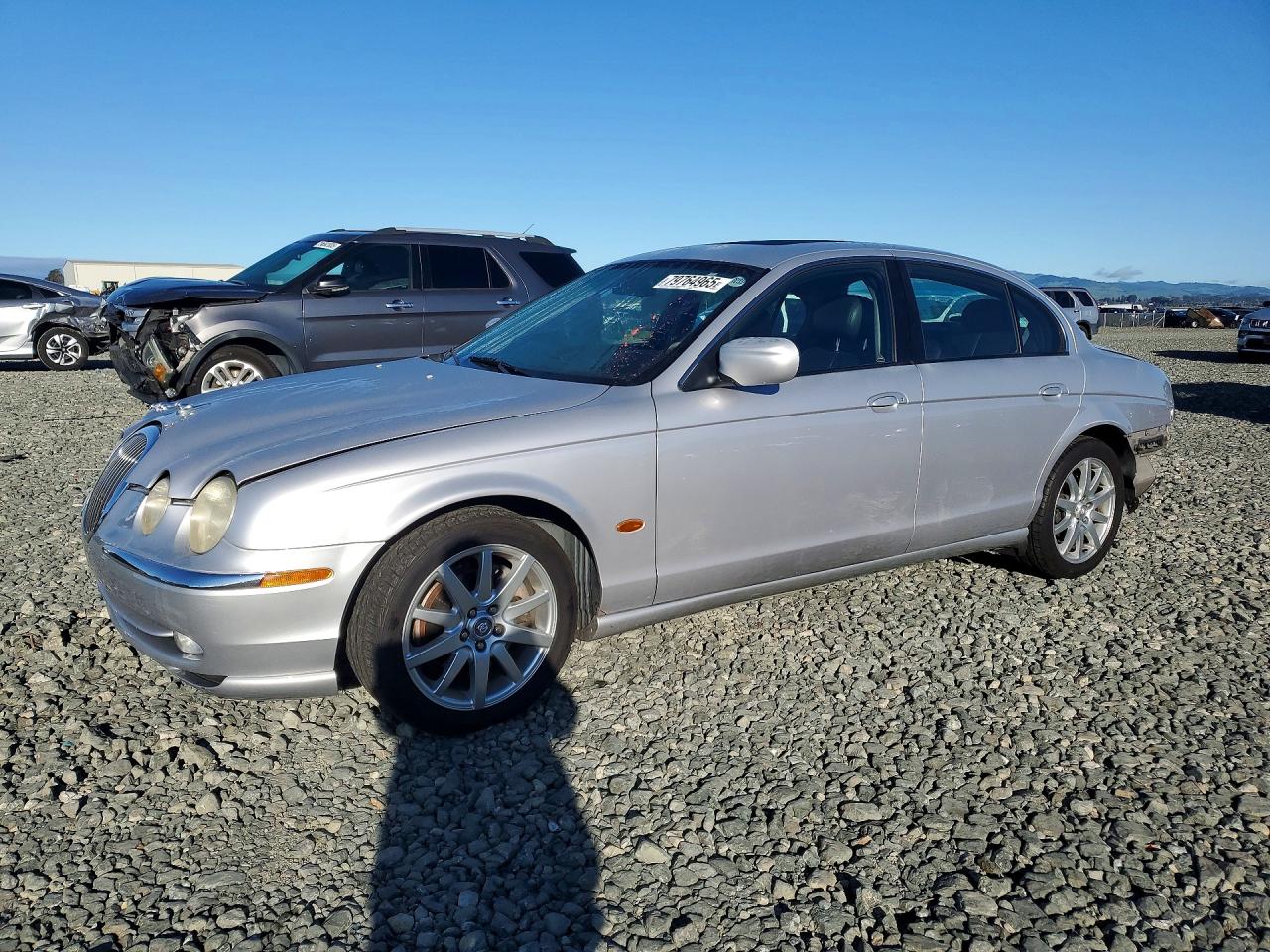 2002 Jaguar S-Type, VIN SAJDA01P32GM25606 — Зад