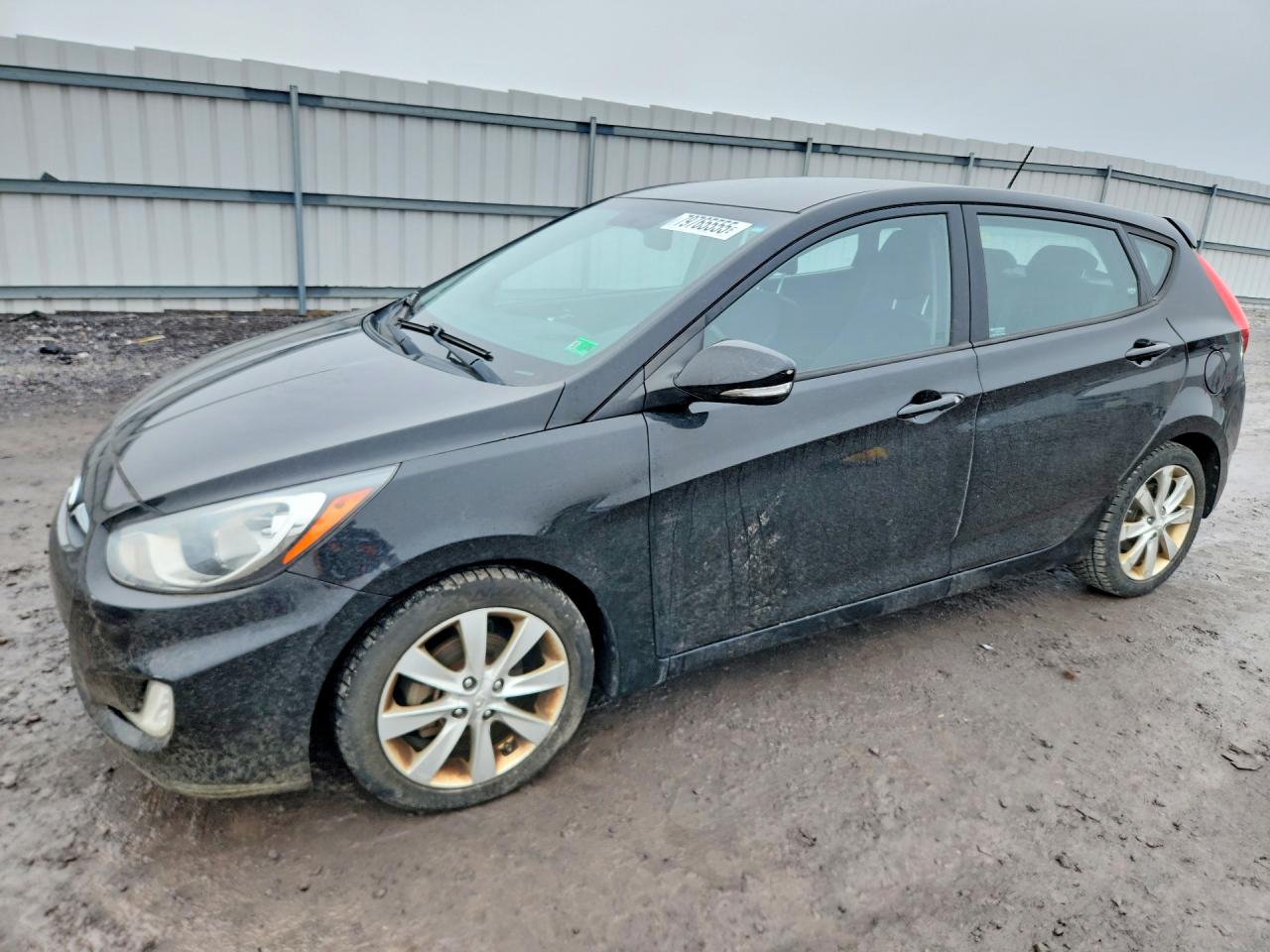 2013 Hyundai Accent SE, VIN KMHCU5AE6DU063574 — Rear end