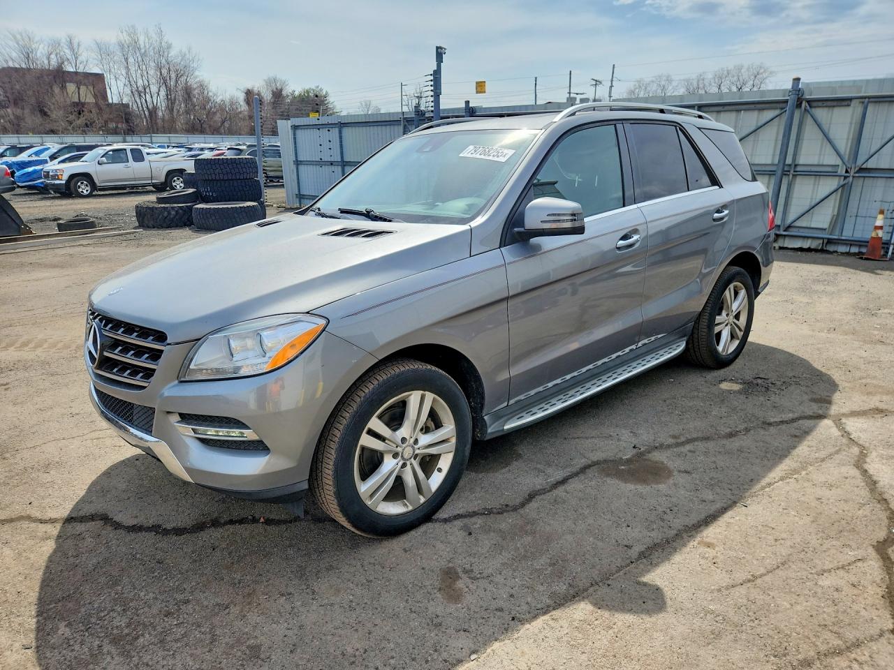 2015 Mercedes-Benz M 250, VIN 4JGDA0EB0FA518018 — Minor dents and scratches
