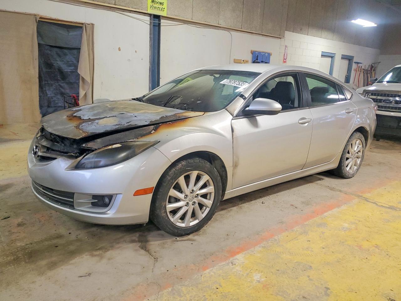 2011 Mazda 6 i Touring, VIN 1YVHZ8CHXB5M27209 — Engine fire