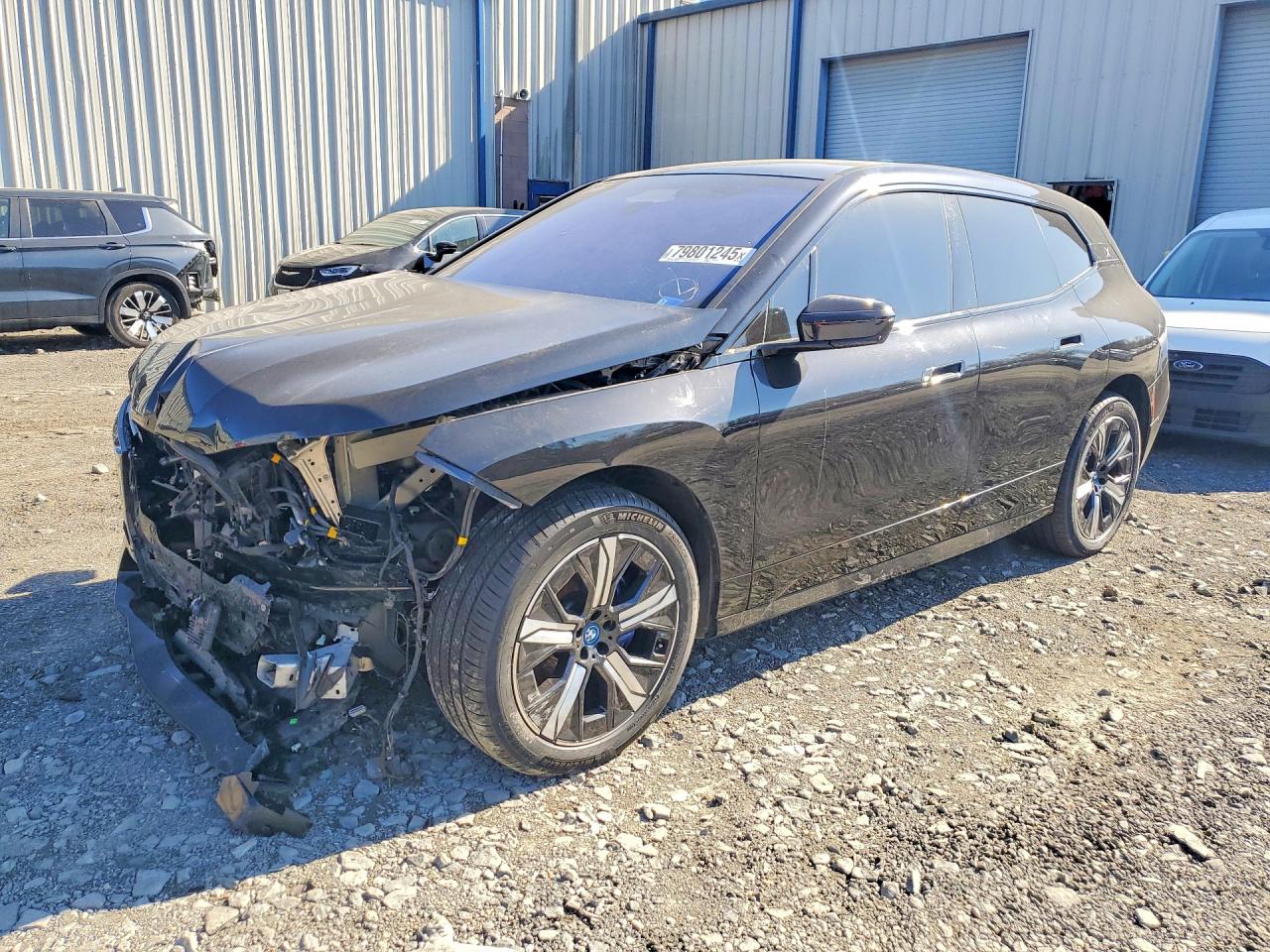 2023 BMW iX xDrive50, VIN WB523CF0XPCM90881 — Перед