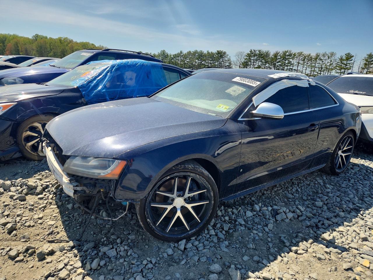 2009 Audi S5, VIN WAURV78T59A046654 — Пожар в салоне