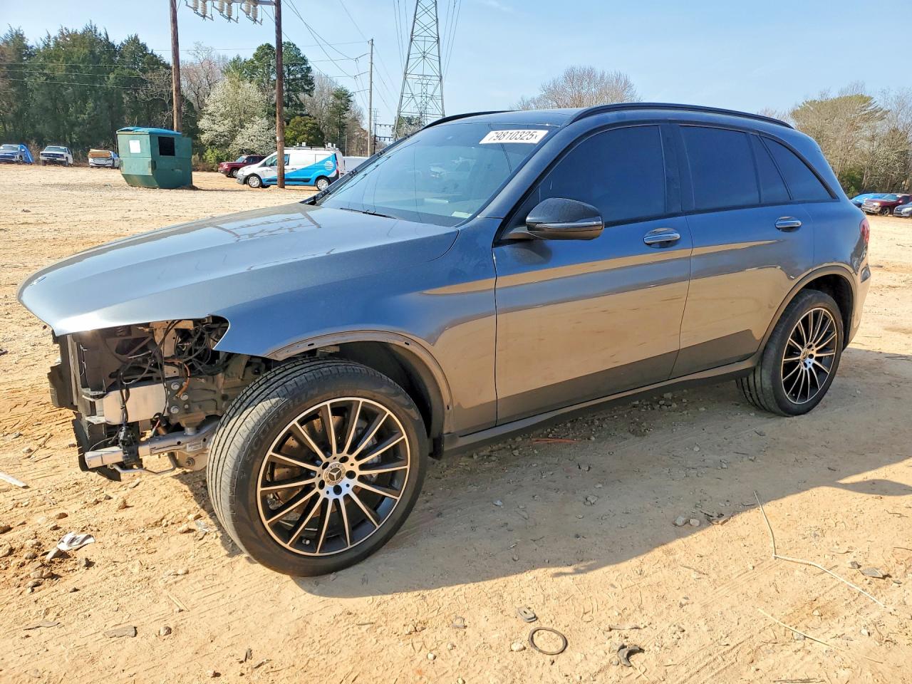 2019 Mercedes-Benz GLC 300, VIN WDC0G4JB0KV169289 — Front end