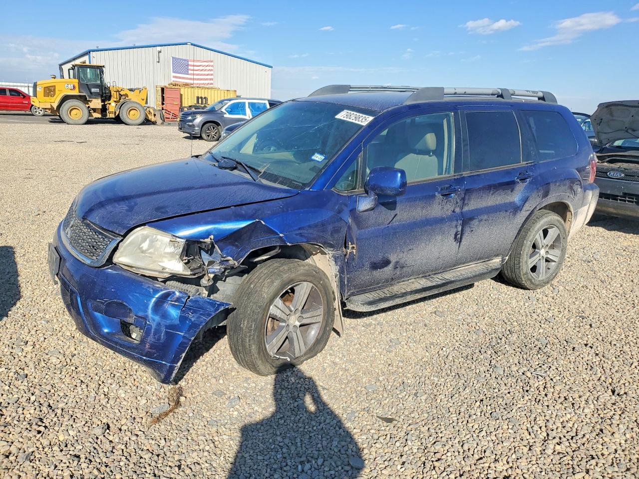 2010 Mitsubishi Endeavor SE, VIN 4A4JN3AS0AE001380 — Front end