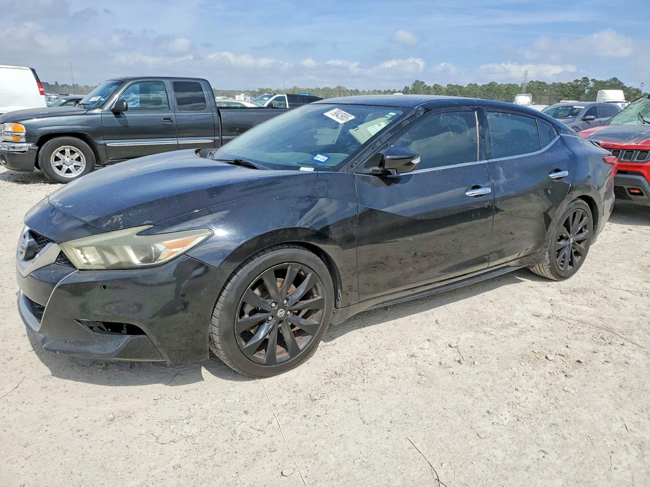 2016 Nissan Maxima Platinum, VIN 1N4AA6AP8GC440353 — Front end