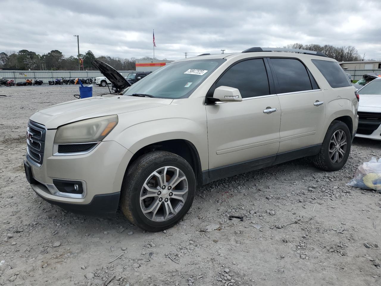 2015 GMC Acadia SLT, VIN 1GKKRSKD0FJ310652 — Rear end