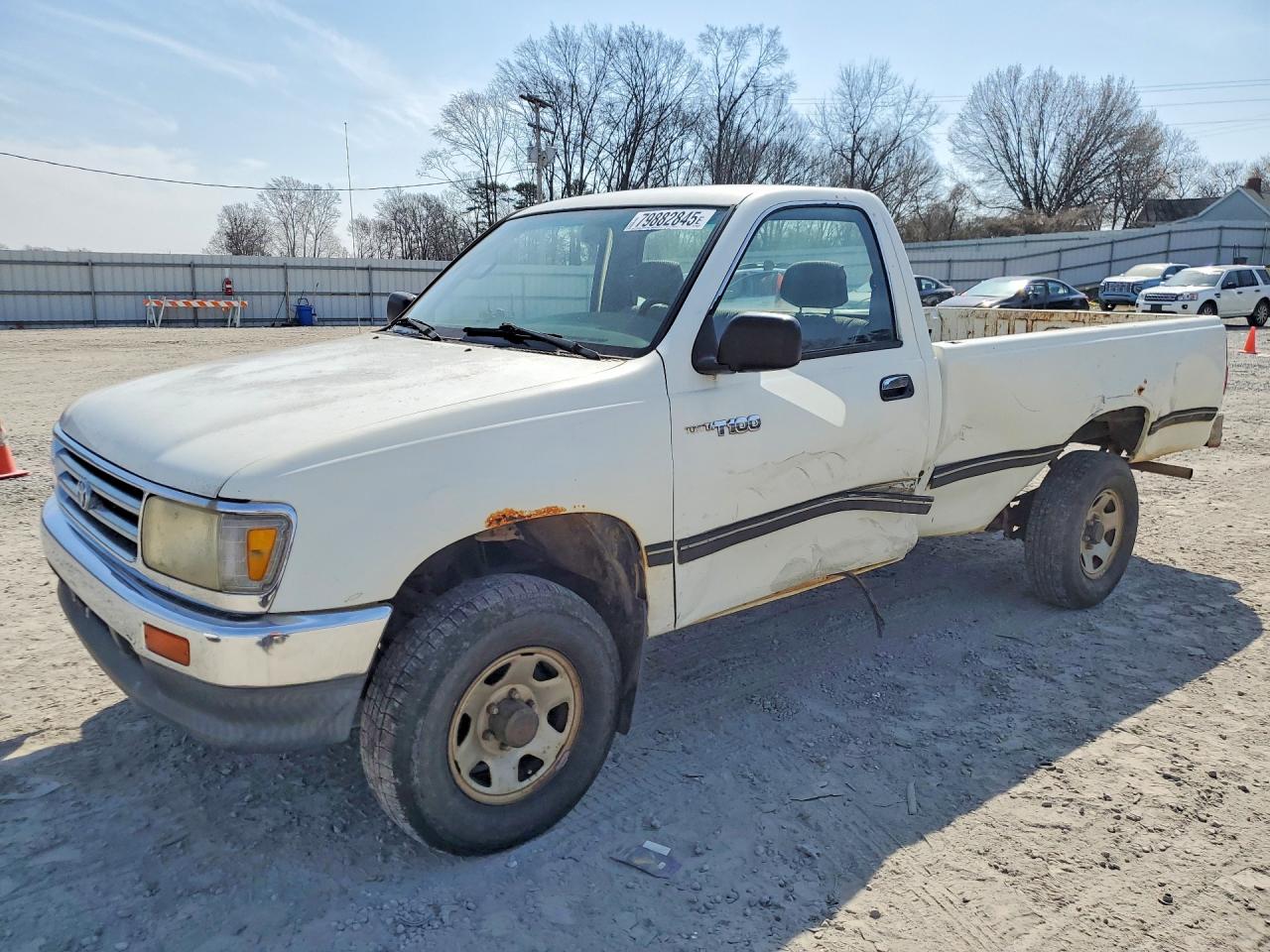 1994 Toyota T100, VIN JT4VD20A9R0011946 — Rear end