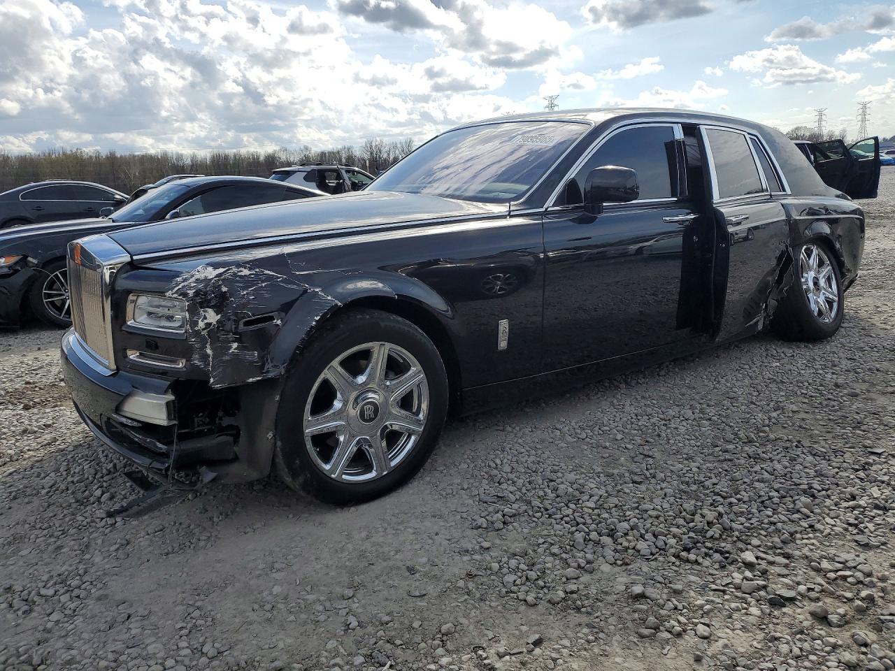 2013 Rolls-Royce Phantom, VIN SCA681S59DUX72990 — Side