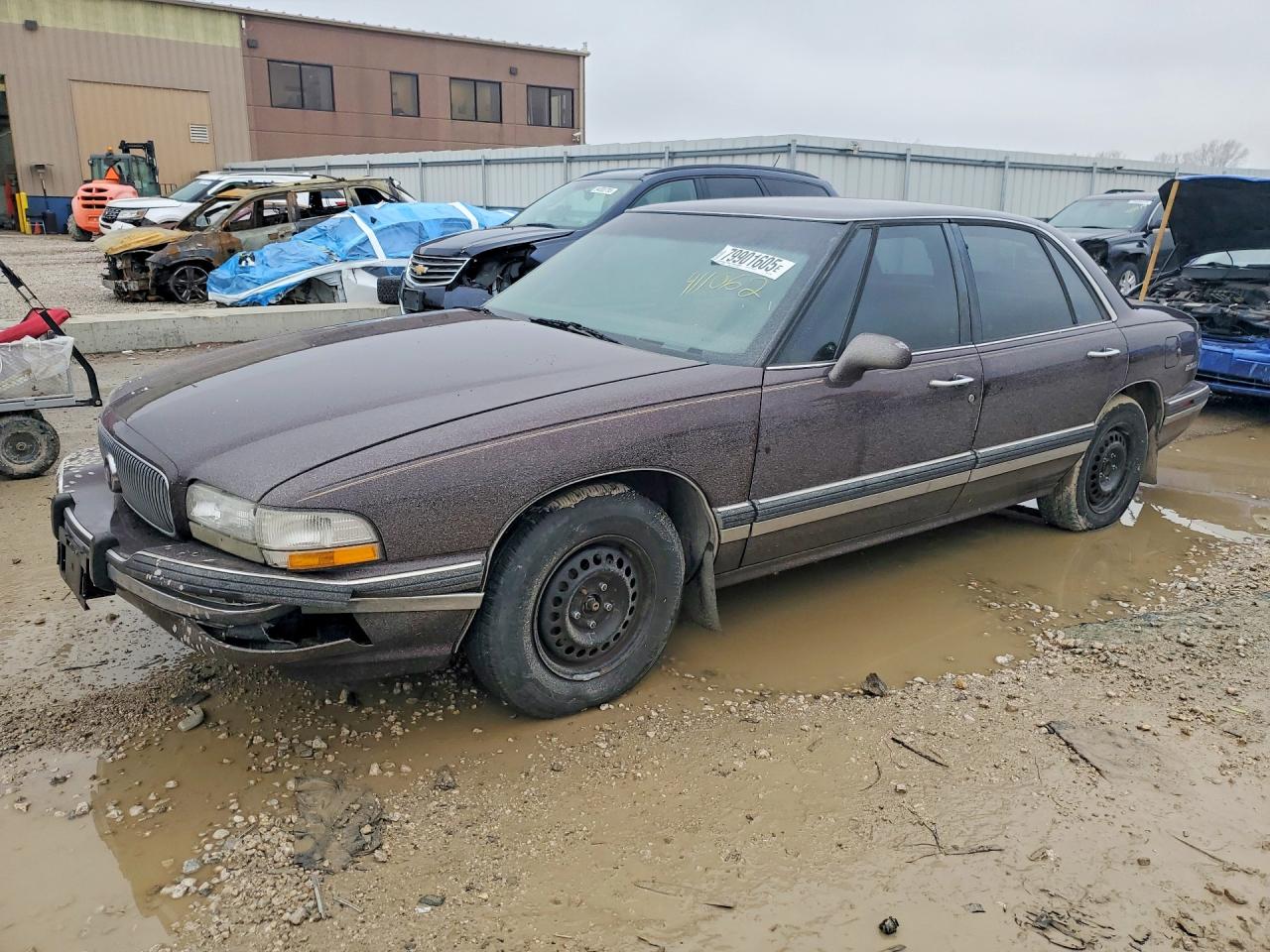 1996 Buick LeSabre Limited, VIN 1G4HR52K7TH411062 — Front end