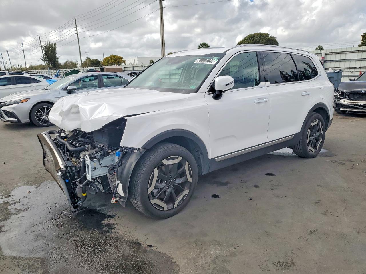 2025 Kia Telluride S, VIN 5XYP64GC0SG613074 — Front end