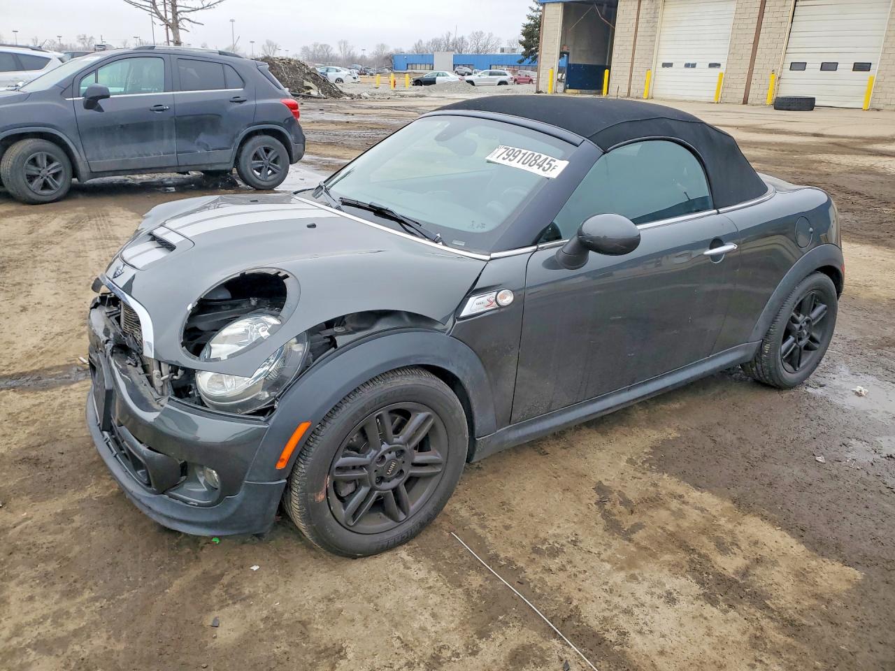 2015 MINI Roadster S, VIN WMWSY3C55FT595846 — Front end