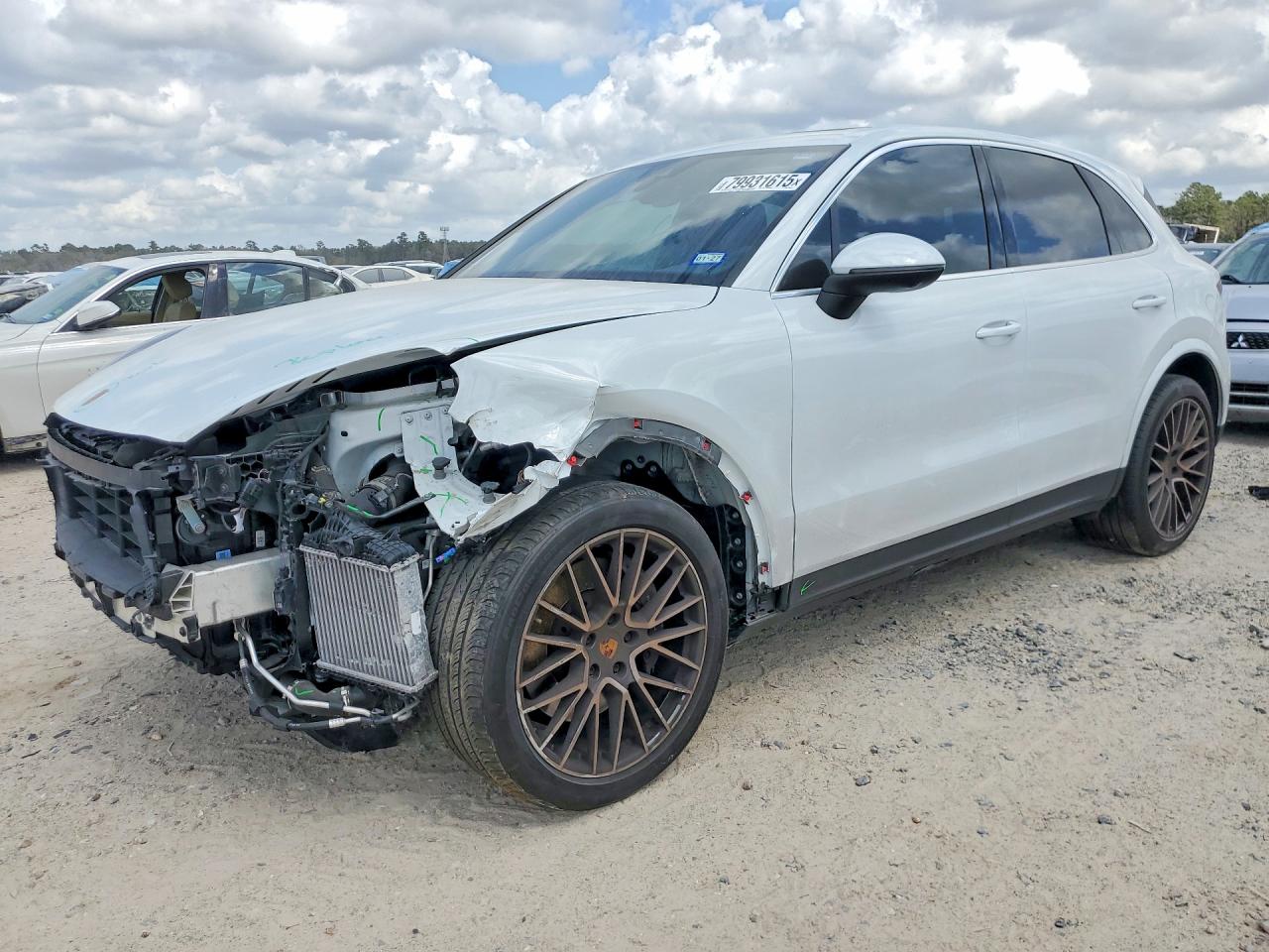 2023 Porsche Cayenne, VIN WP1AA2AY6PDA06517 — Front end