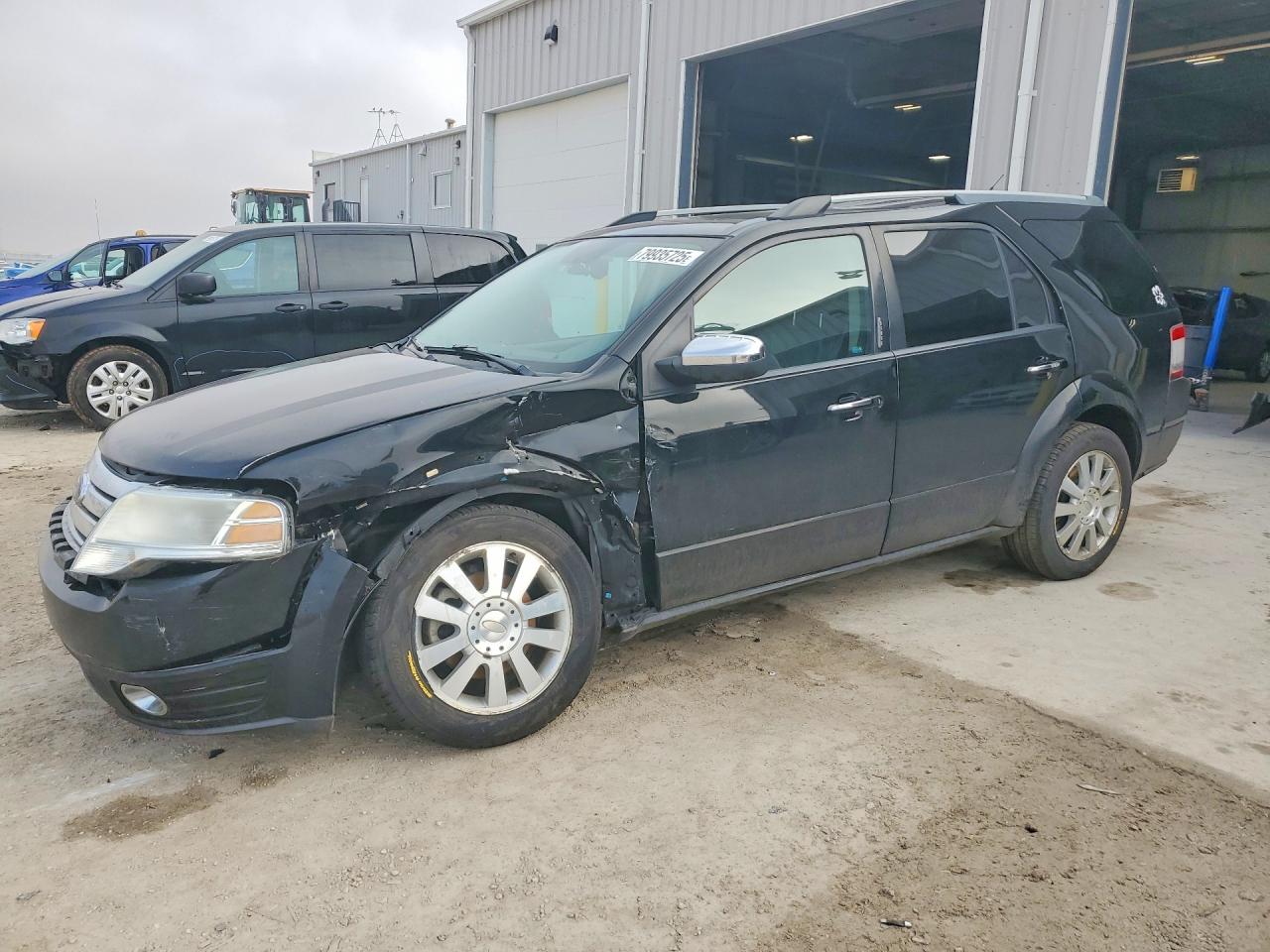 2008 Ford Taurus X Limited, VIN 1FMDK06W88GA37576 — Front end
