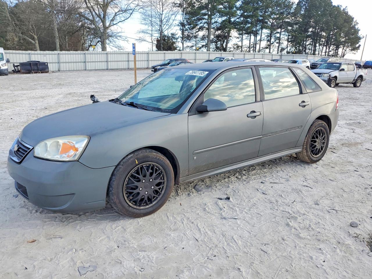 2007 Chevrolet Malibu Maxx LT, VIN 1G1ZT68N37F157104 — Front end