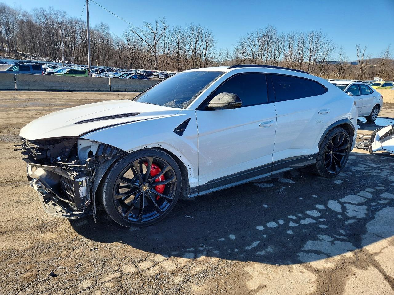 2024 Lamborghini Urus S, VIN ZPBUB3ZL5RLA35194 — Front end