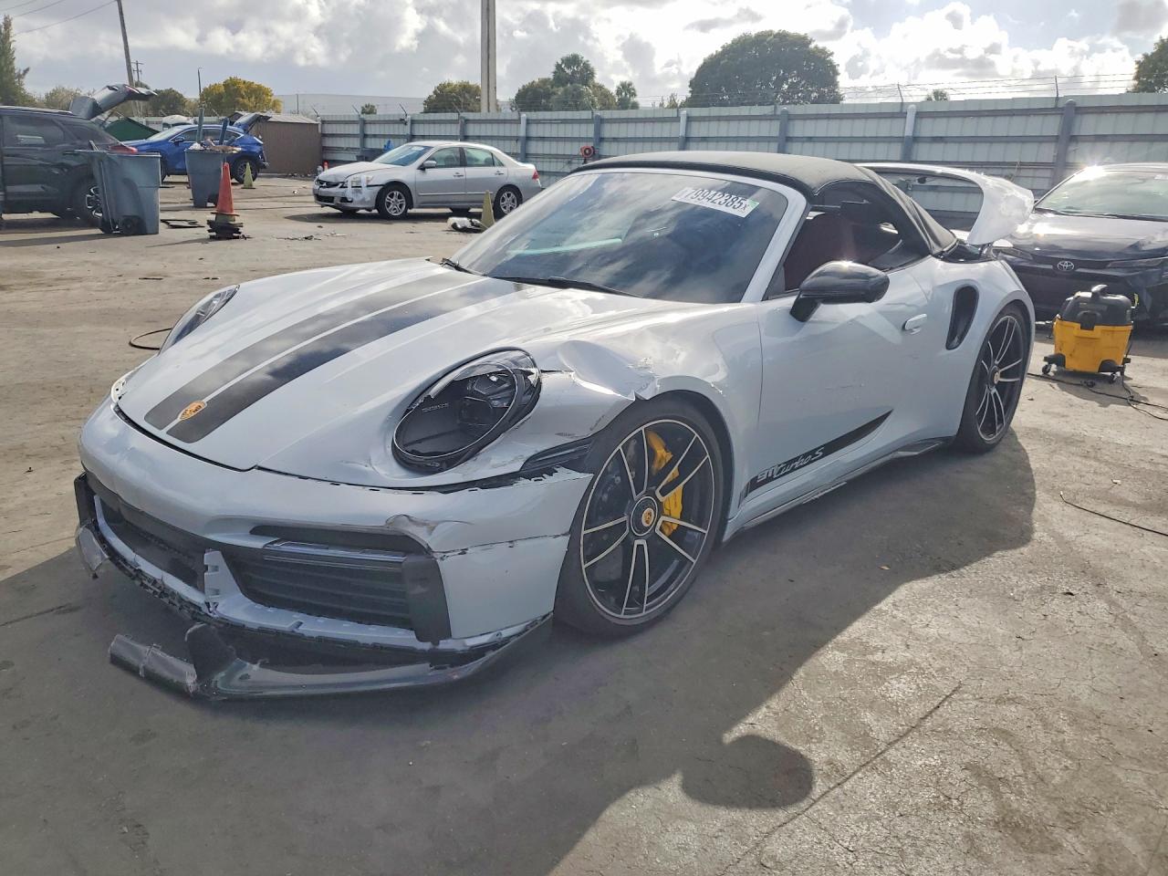 2023 Porsche 911 Turbo, VIN WP0CD2A98PS263572 — Side