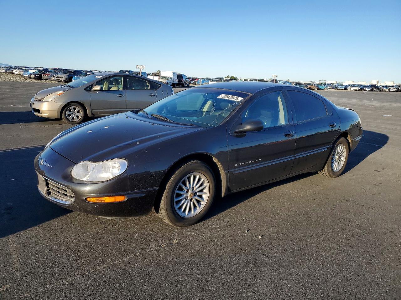 1999 Chrysler Concorde LX, VIN 2C3HD46R2XH619245 — Зад