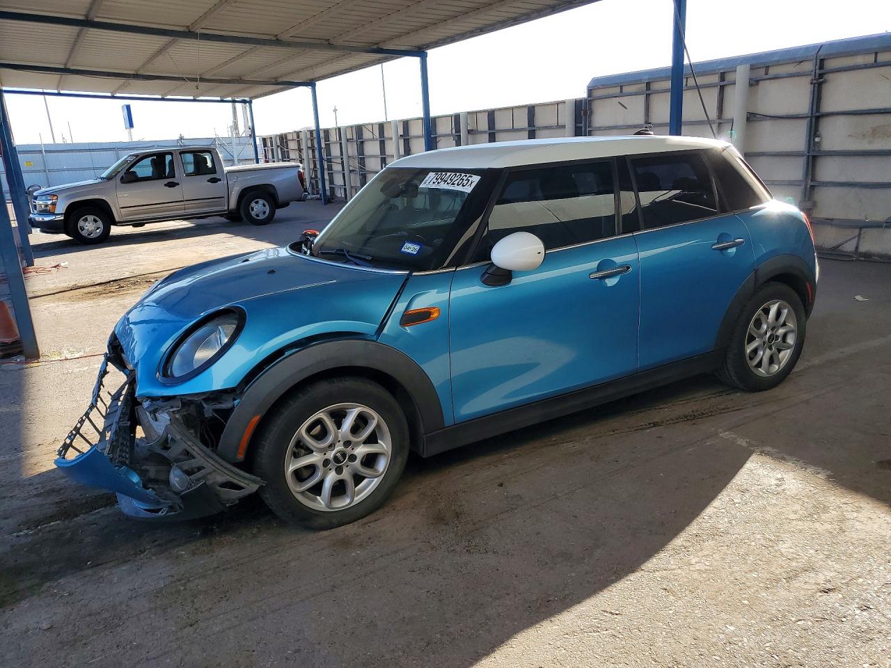 2017 MINI Hardtop 4 Door Cooper, VIN WMWXU1C51H2E17711 — Front end