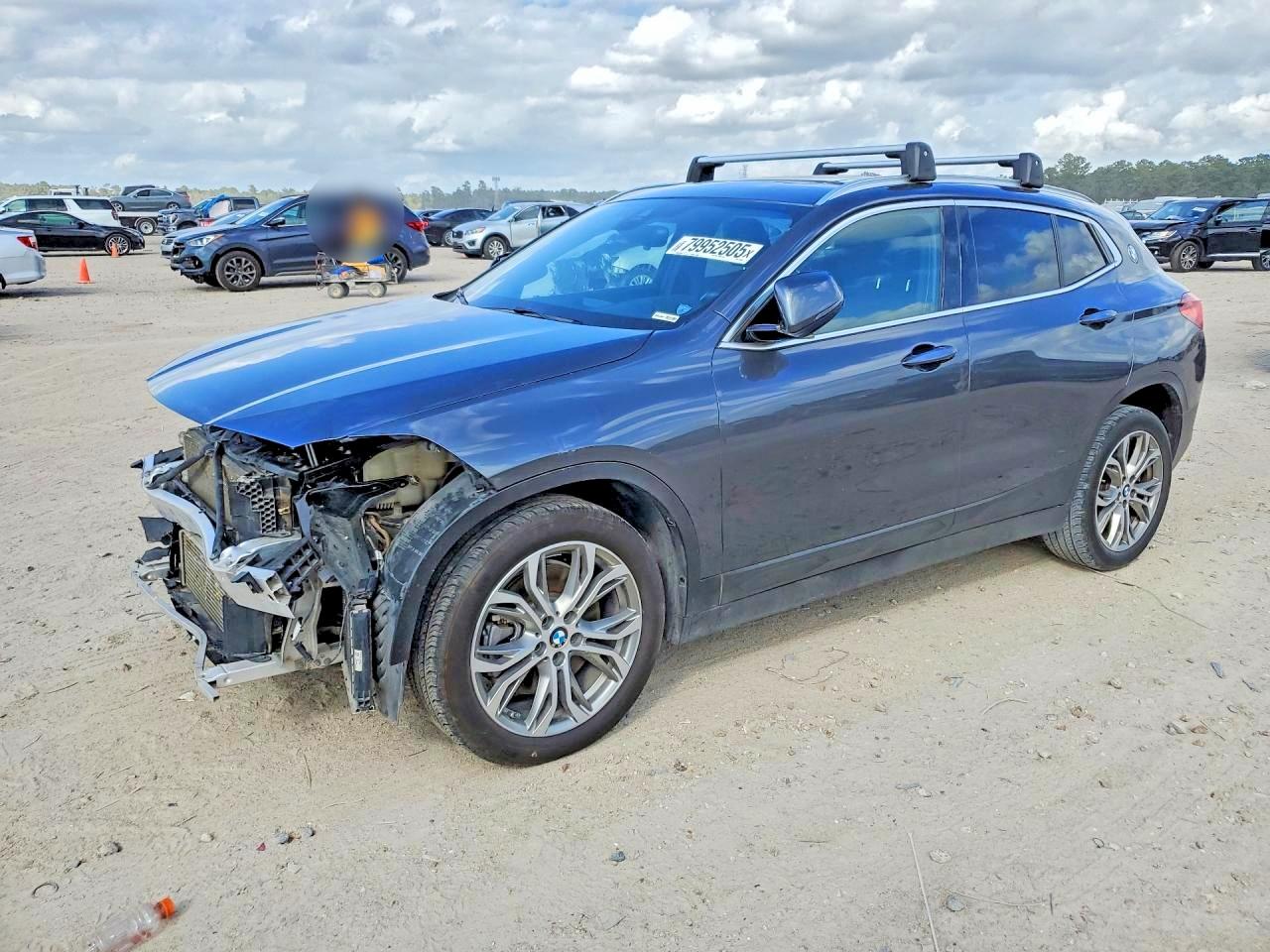 2022 BMW X2 sDrive28i, VIN WBXYH9C03N5T70979 — Перед