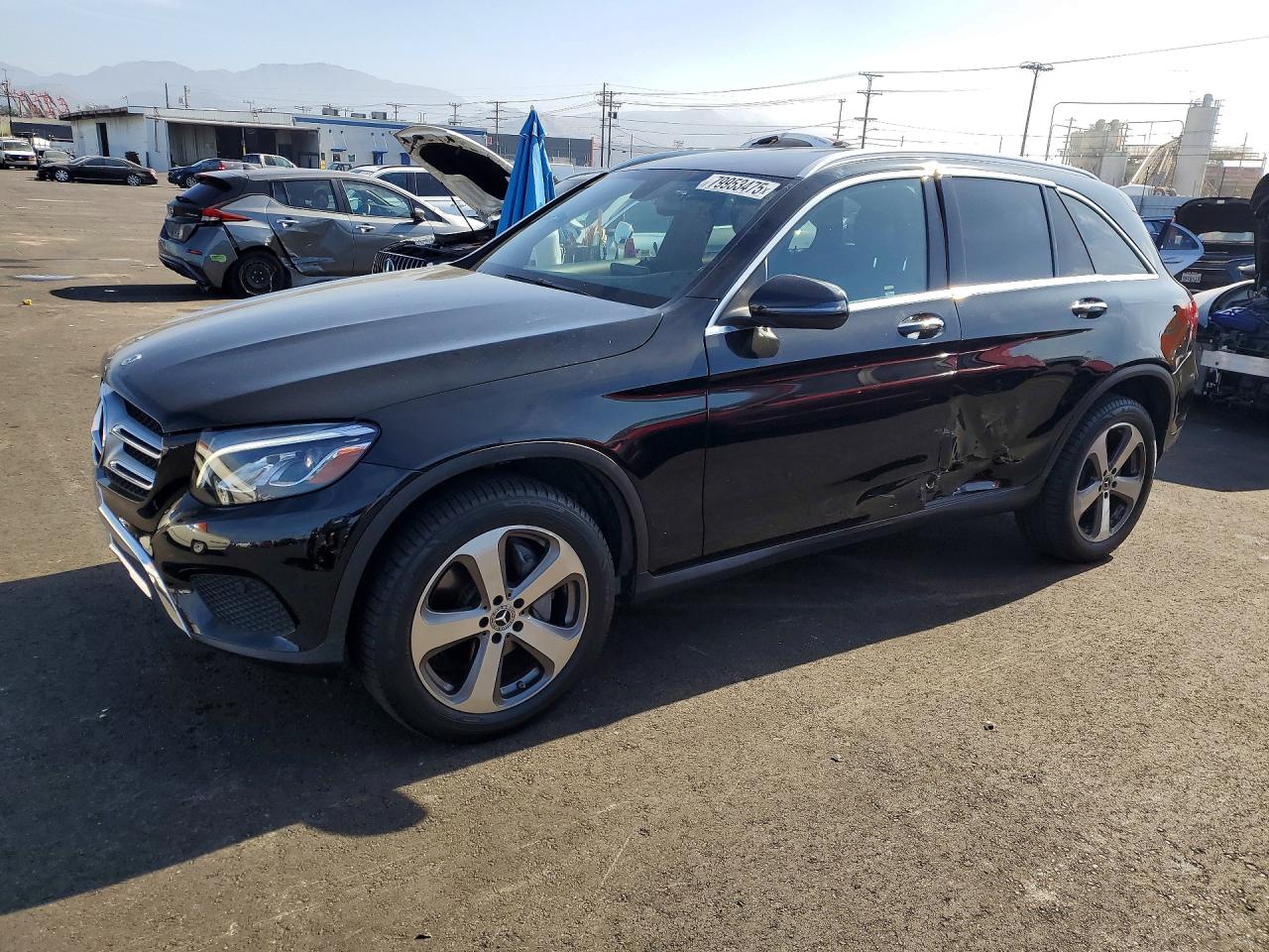 2018 Mercedes-Benz GLC 300, VIN WDC0G4KB2JV027104 — Side