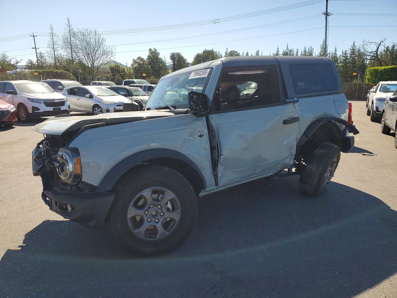 2024 Ford Bronco Big Bend, VIN 1FMDE7AH1RLA24217 — Front end