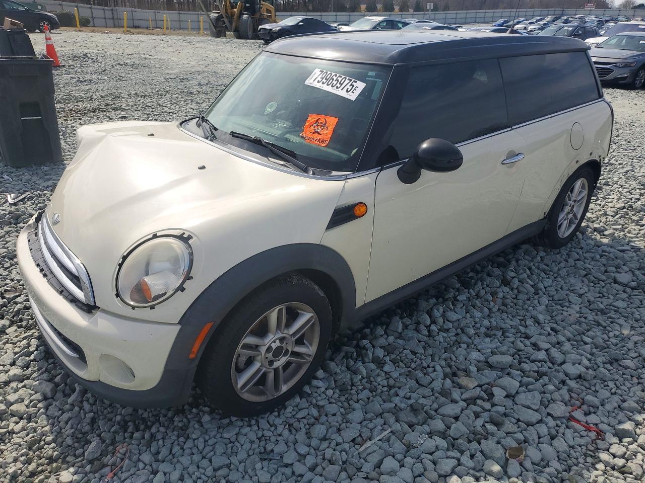 2011 MINI Clubman, VIN WMWZF3C52BT188825 — Front end