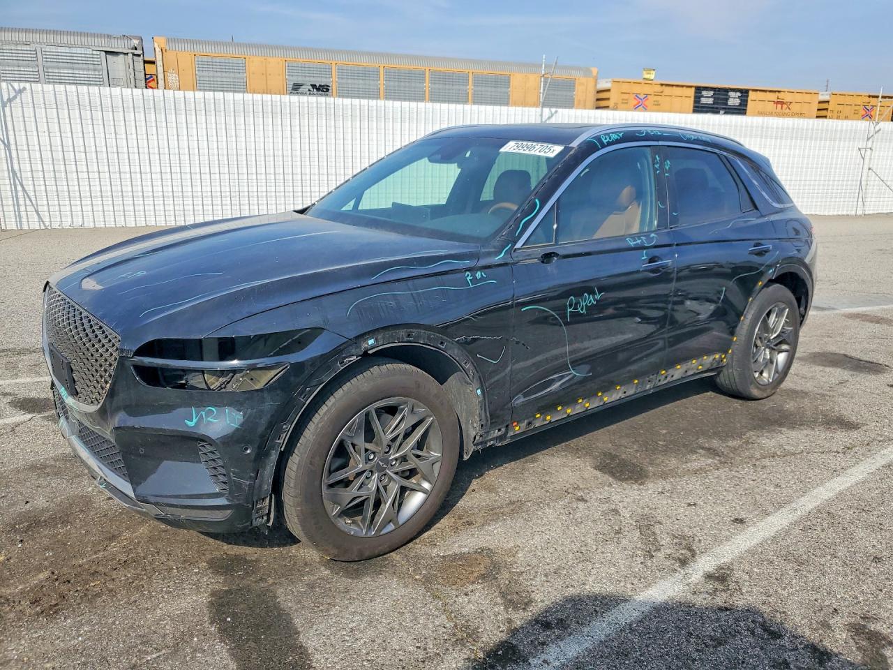 2022 Genesis GV70 2.5T, VIN KMUMADTB1NU047862 — Front end